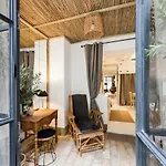 Trastevere Gem Cozy Light-filled Retreat Lägenhet