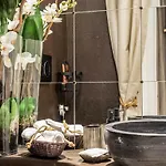 Trastevere Gem Cozy Light-filled Retreat Rom