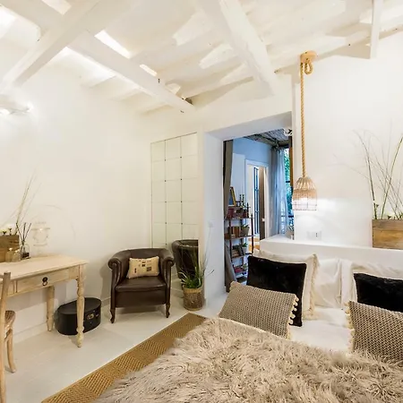 Trastevere Gem Cozy Light-filled Retreat Lejlighed